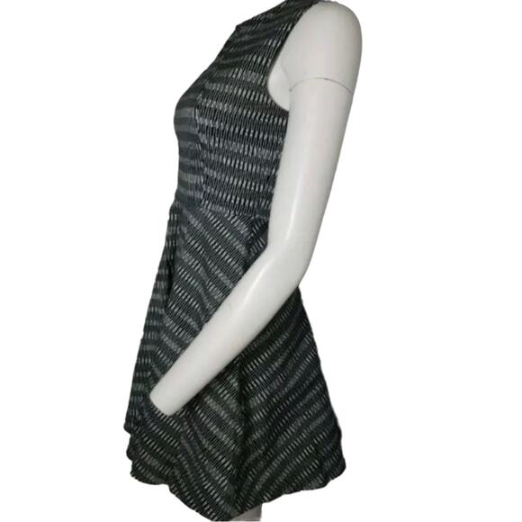 Kate Spade Saturday Black Print Pockets Sleeveless Fit and Flare Dress Size 0 - Picture 12 of 13